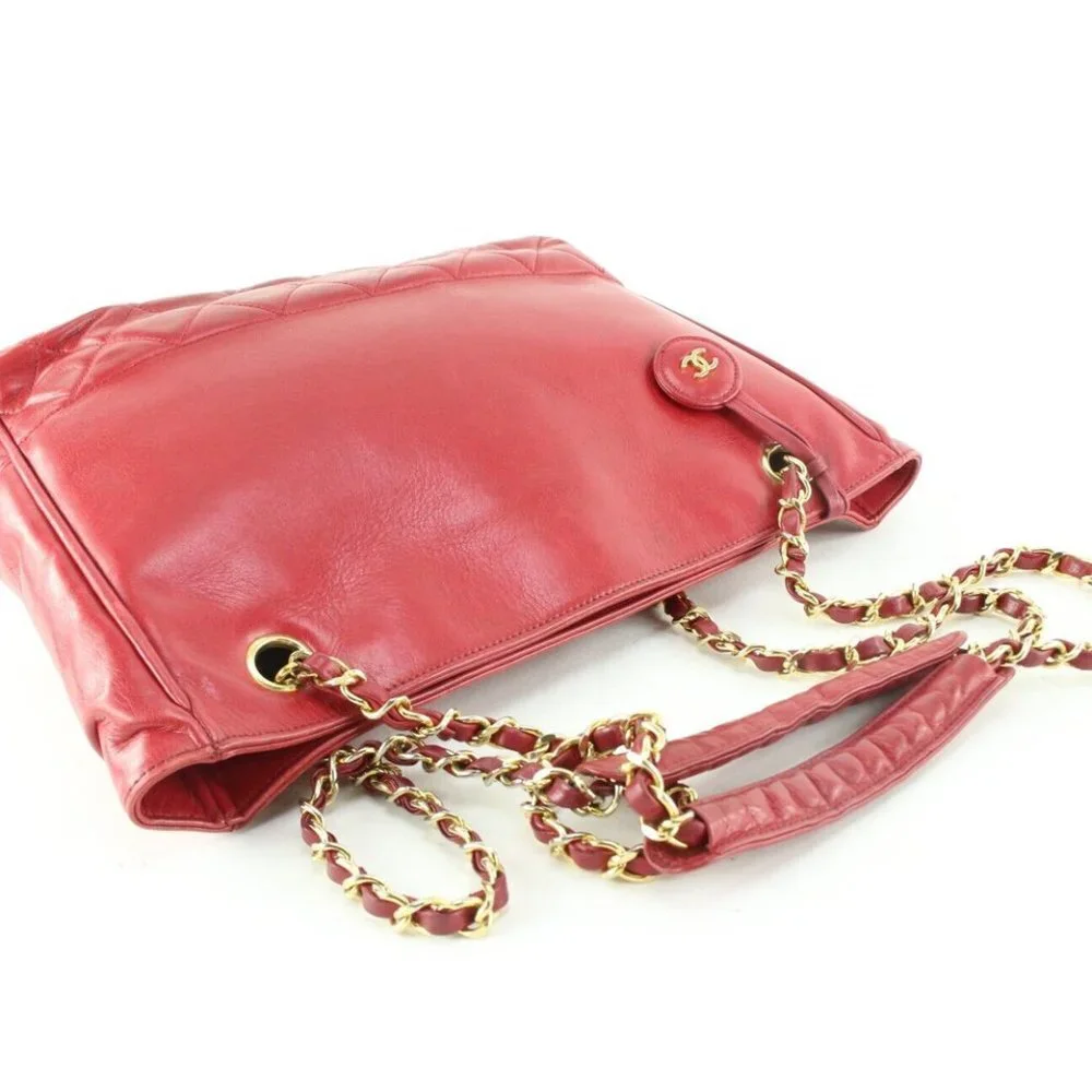 CHANEL red quilted